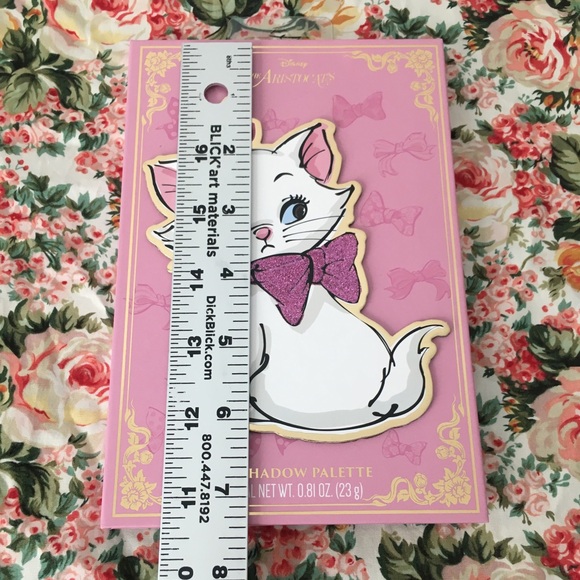 Disney The Aristocats Eyeshadow Palette - Picture 7 of 8